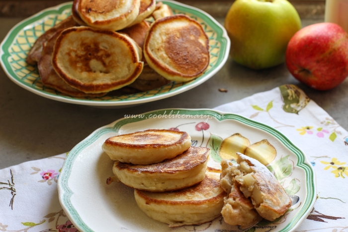 Вкусные, самые пышные оладьи с яблоком и корицей