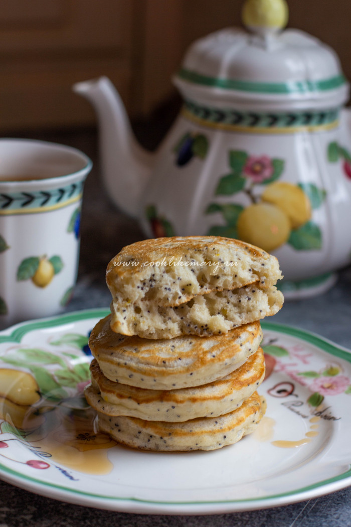 Пышные оладьи с маком